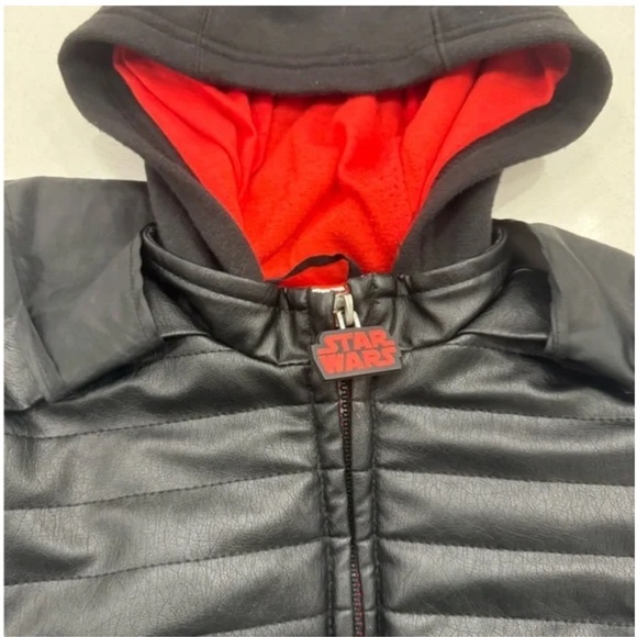 Disney Star Wars Boys Faux Leather Jacket Sz 3 Darth Vader 98cm Halloween Cape - Picture 3 of 8